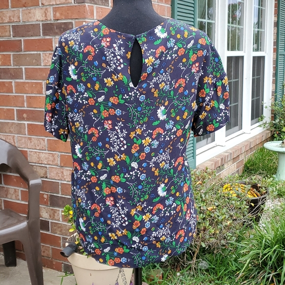 H&M - Navy Blue Flower Blouse - Picture 3 of 3